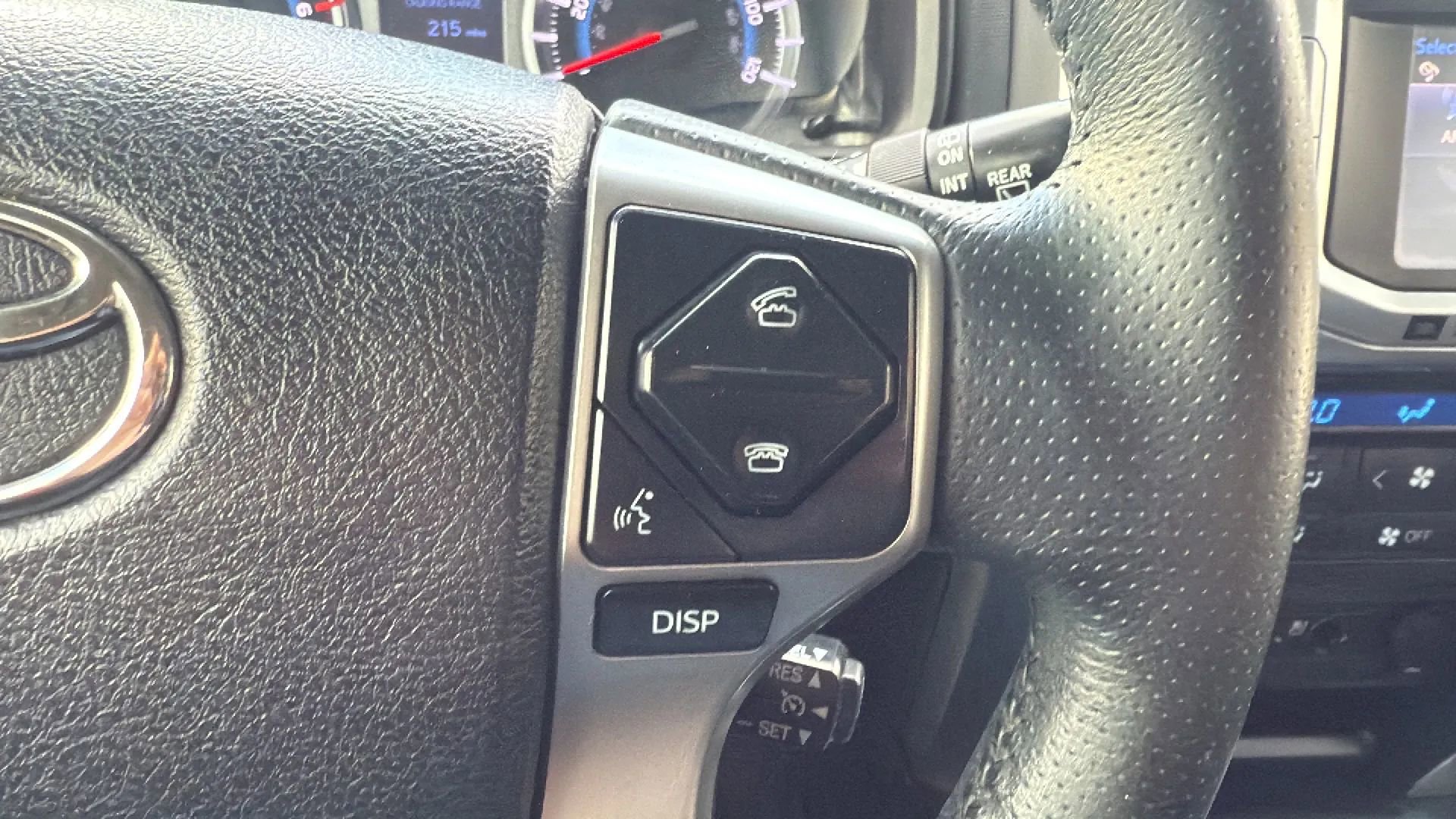 Used 2017 Toyota 4Runner Limited image 11