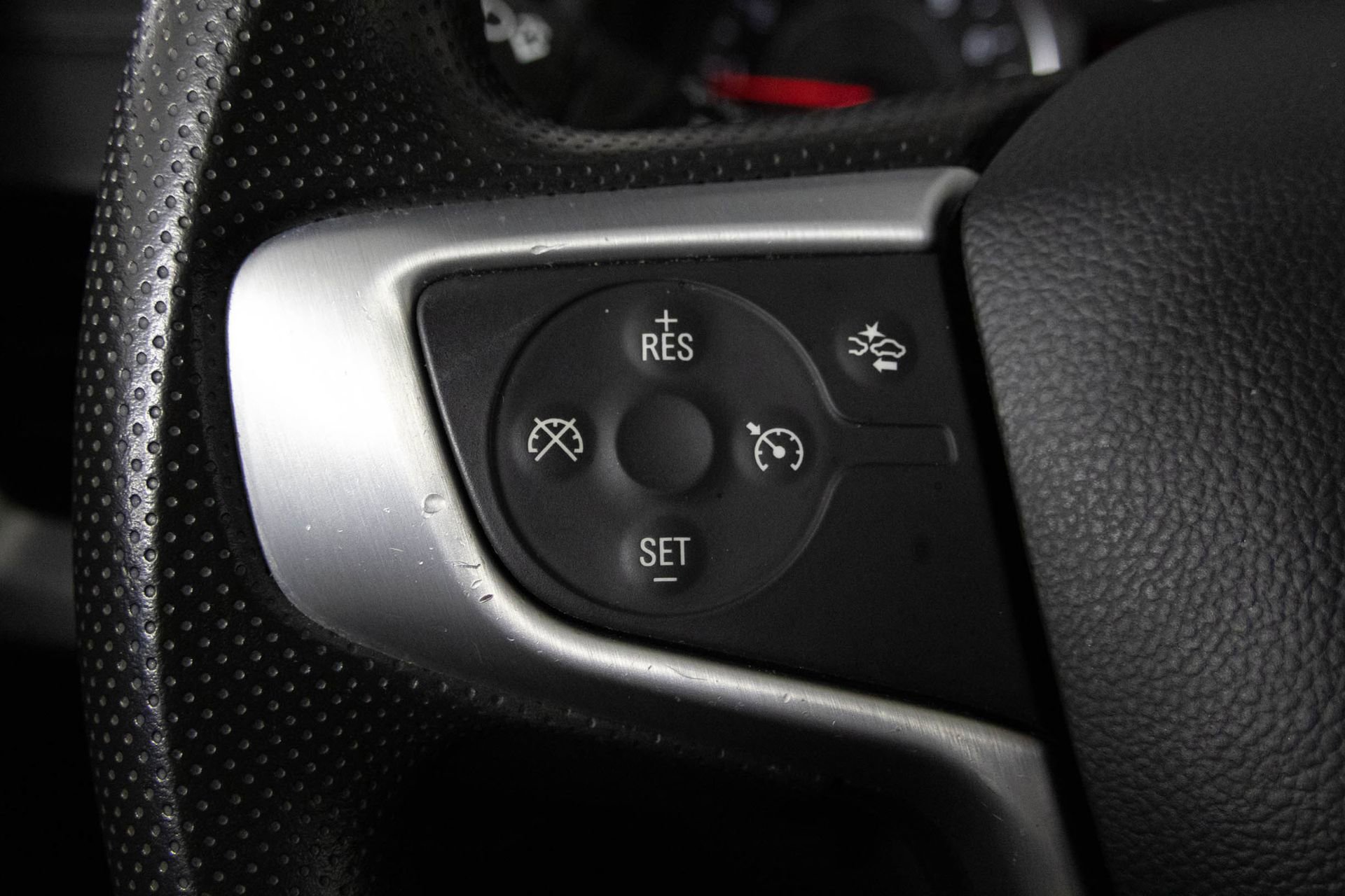 Used 2022 GMC Terrain SLE w/ Driver Convenience Package image 28