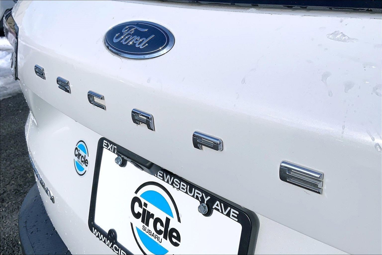 Used 2020 Ford Escape Titanium image 28