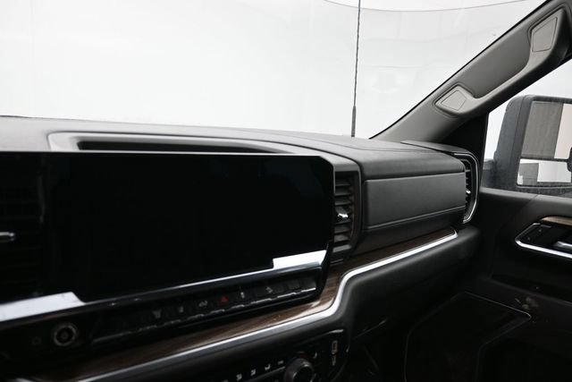 Used 2025 Chevrolet Silverado 2500 LT AWD/4WD image 17