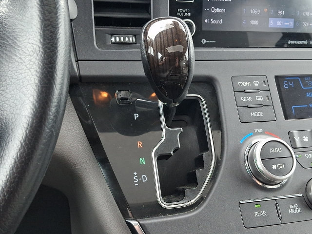 Used 2019 Toyota Sienna XLE w/ Protection Package FWD image 16