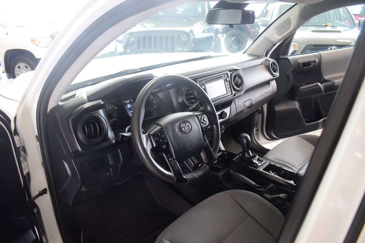 Used 2018 Toyota Tacoma SR RWD image 16