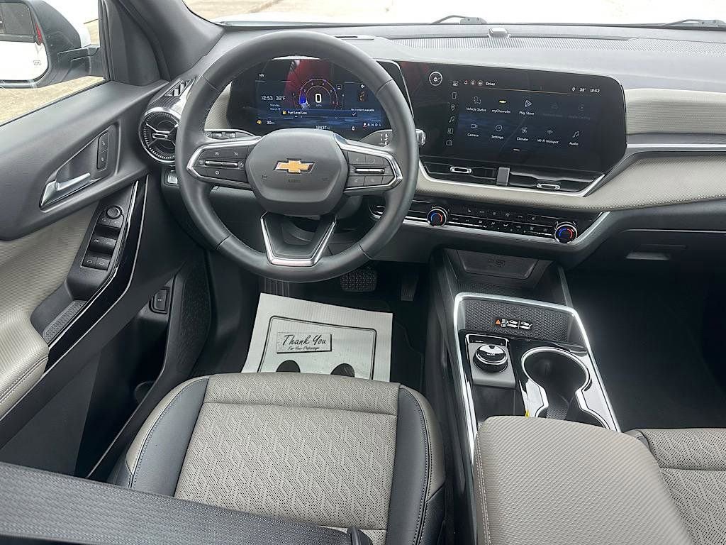 Used 2026 Chevrolet Equinox LT w/ Convenience Package II image 17