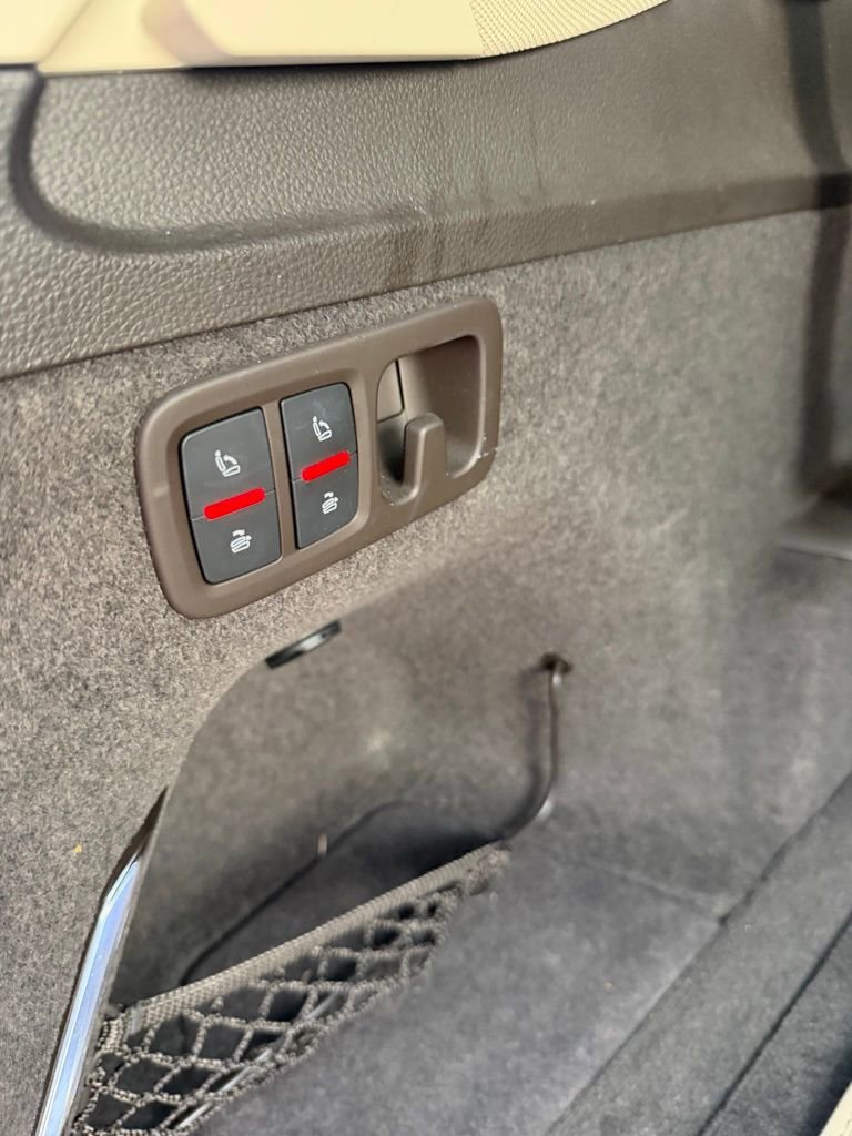 Used 2017 Audi Q7 3.0T Premium Plus image 8