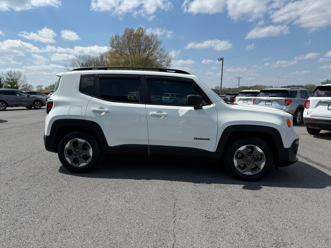 Used 2017 Jeep Renegade Sport w/ Power & Air Group image 7