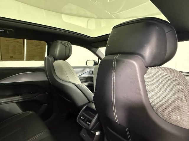 Certified 2024 Cadillac Lyriq Tech RWD image 33