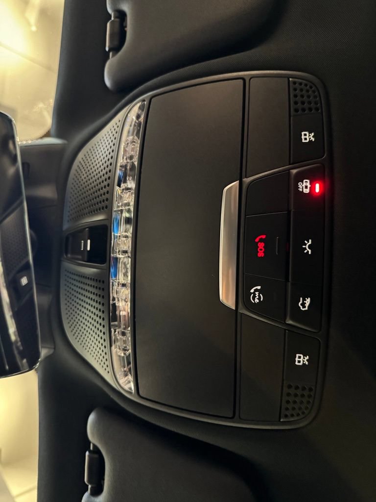 Used 2026 Mercedes-Benz AMG GT 43 w/ Driver Assistance Package image 32