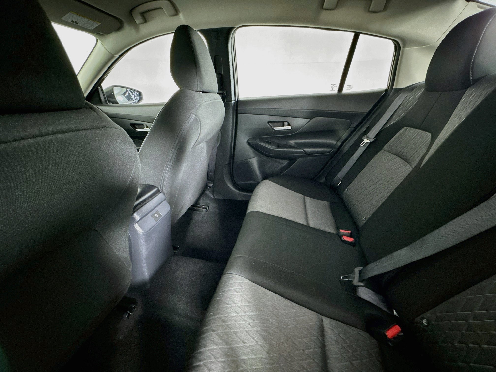 Used 2026 Nissan Sentra SV w/ SV Convenience Package FWD image 42