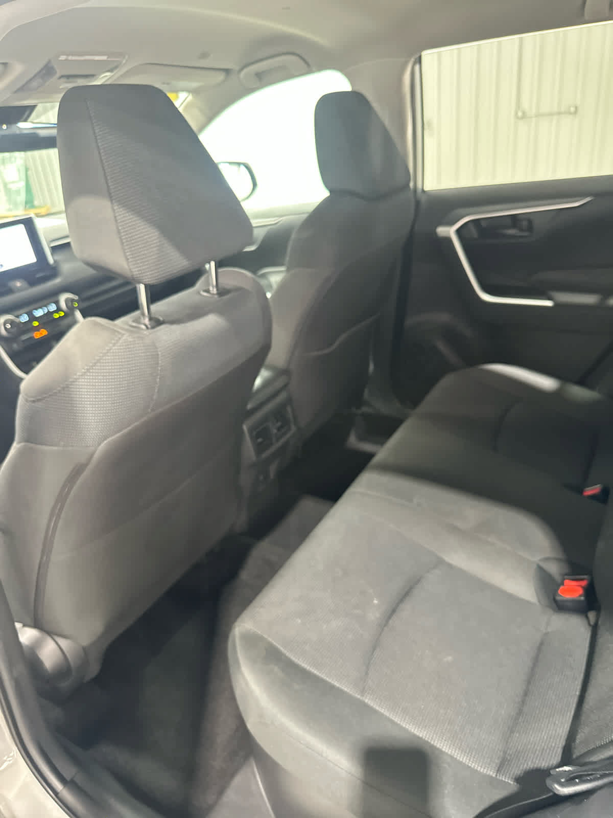 Used 2025 Toyota RAV4 LE AWD/4WD image 18
