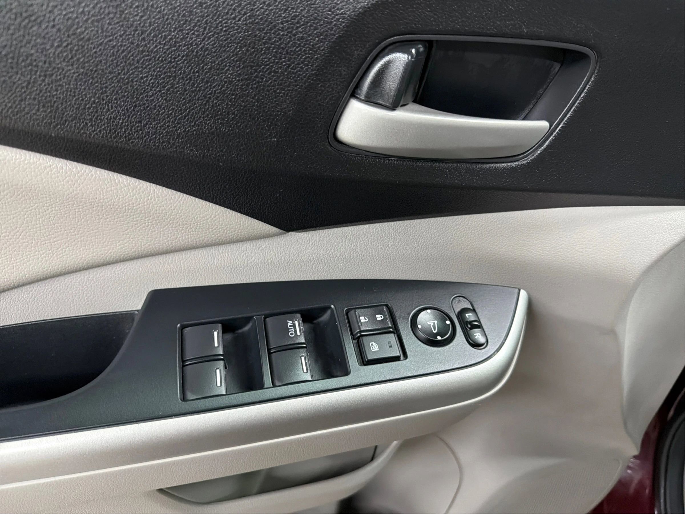 Used 2013 Honda CR-V EX-L image 18