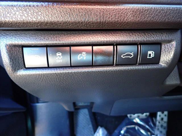 Used 2025 Toyota Camry XSE FWD image 13