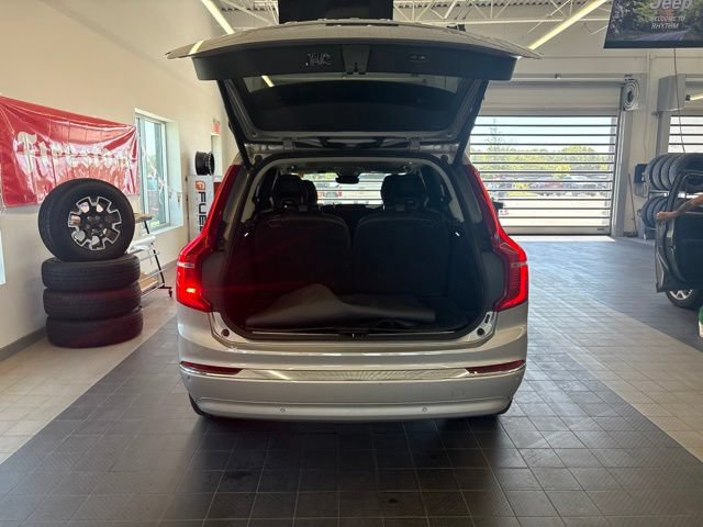 Used 2023 Volvo XC90 B5 Plus w/ Protection Package AWD/4WD image 17