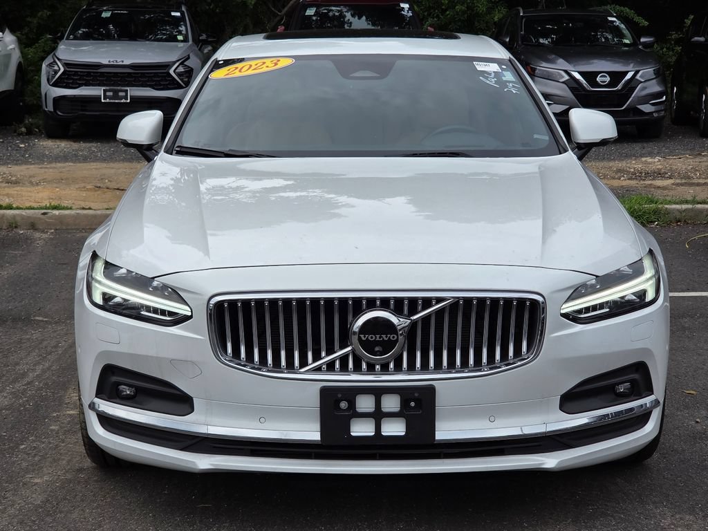Used 2023 Volvo S90 B6 Ultimate w/ Protection Package AWD/4WD image 2
