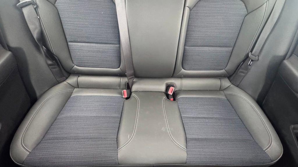 Used 2025 Buick Envista Preferred w/ Convenience I Package FWD image 24