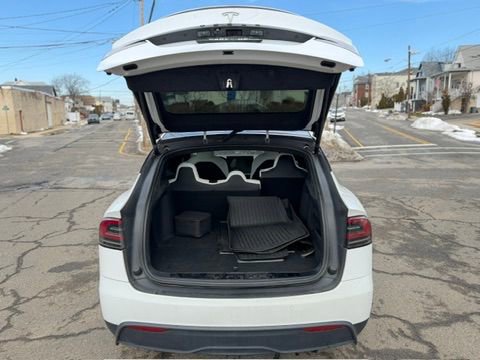 Used 2023 Tesla Model X image 24