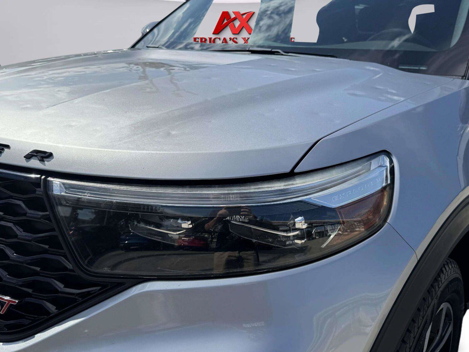 Used 2020 Ford Explorer ST w/ Premium Technology Package AWD/4WD image 12