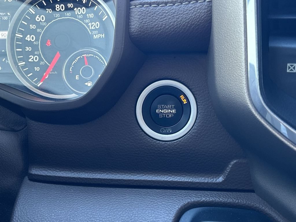 Used 2019 RAM 1500 Laramie RWD image 15