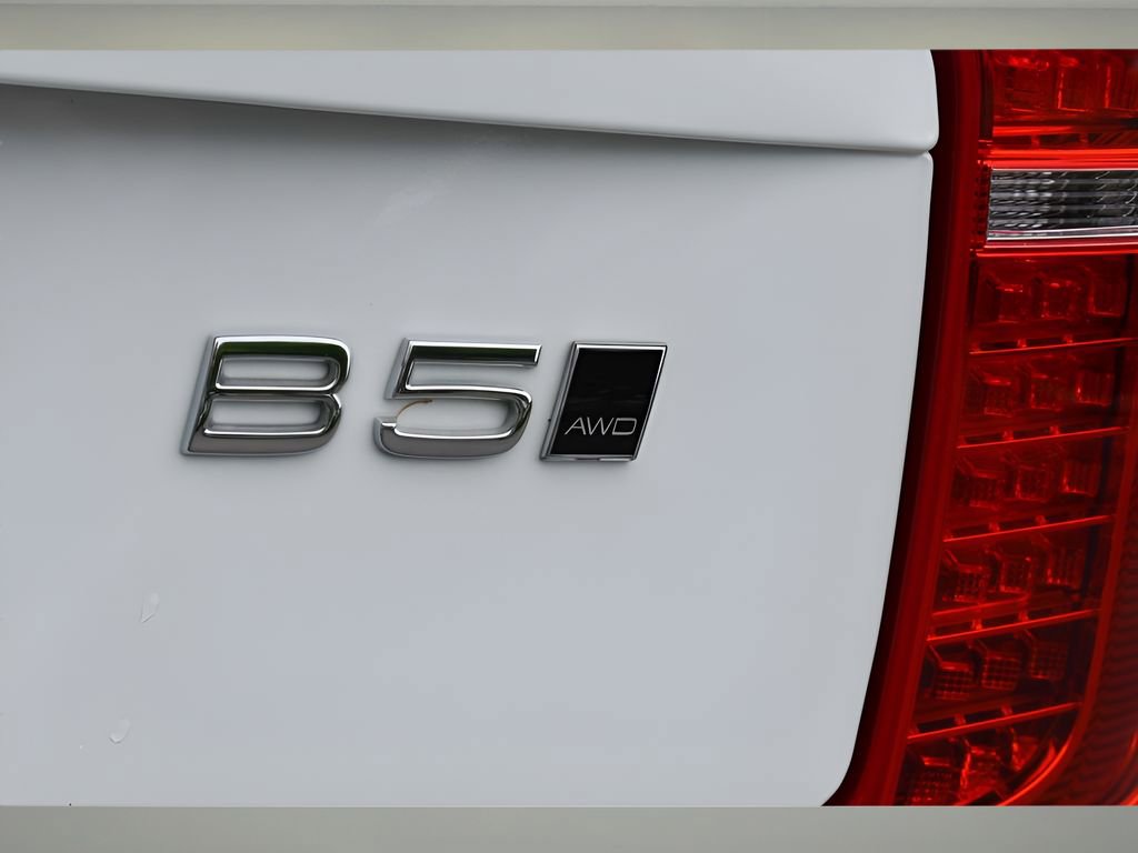 Used 2023 Volvo XC90 B5 Core w/ Protection Package Premier image 28