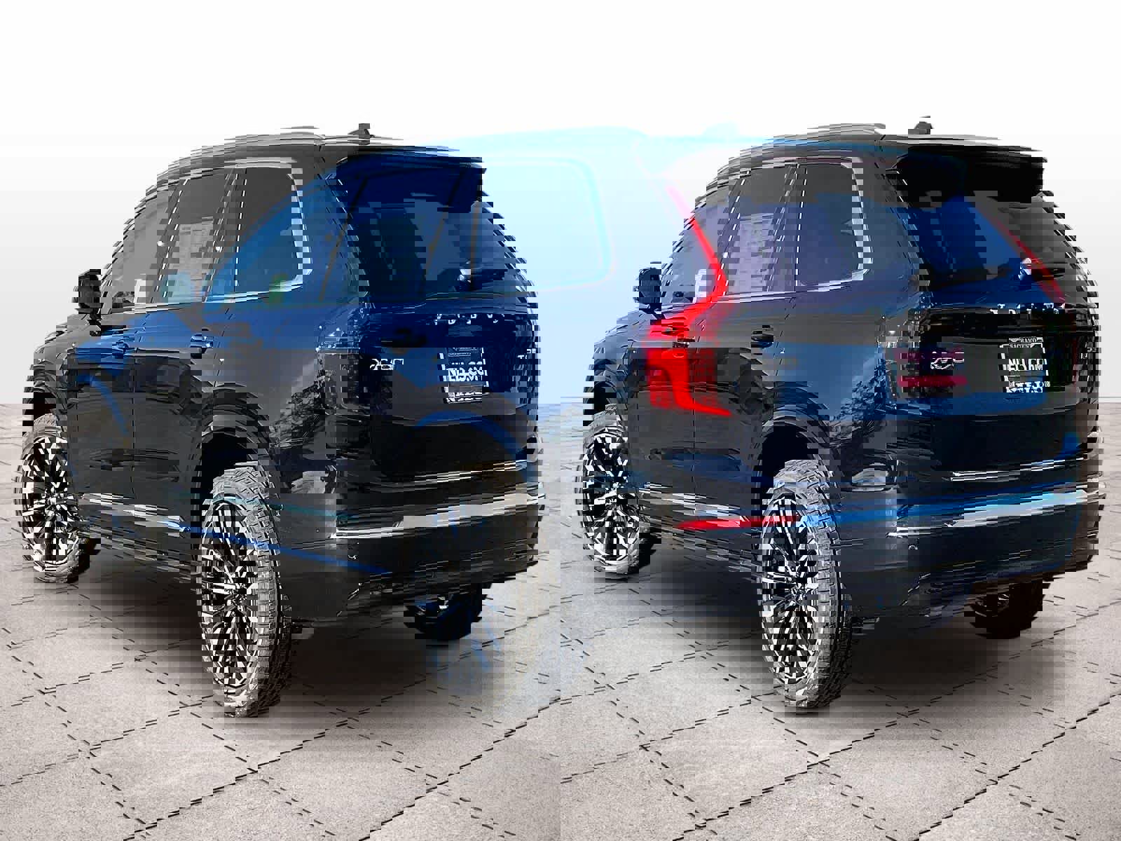 New 2026 Volvo XC90 T8 Ultra w/ Lounge Package image 3