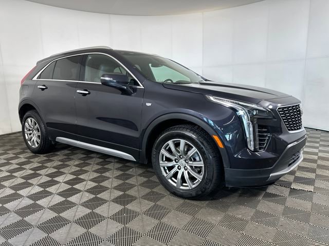 Used 2023 Cadillac XT4 Premium Luxury image 2