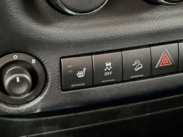 Used 2014 Jeep Wrangler Unlimited Rubicon image 19