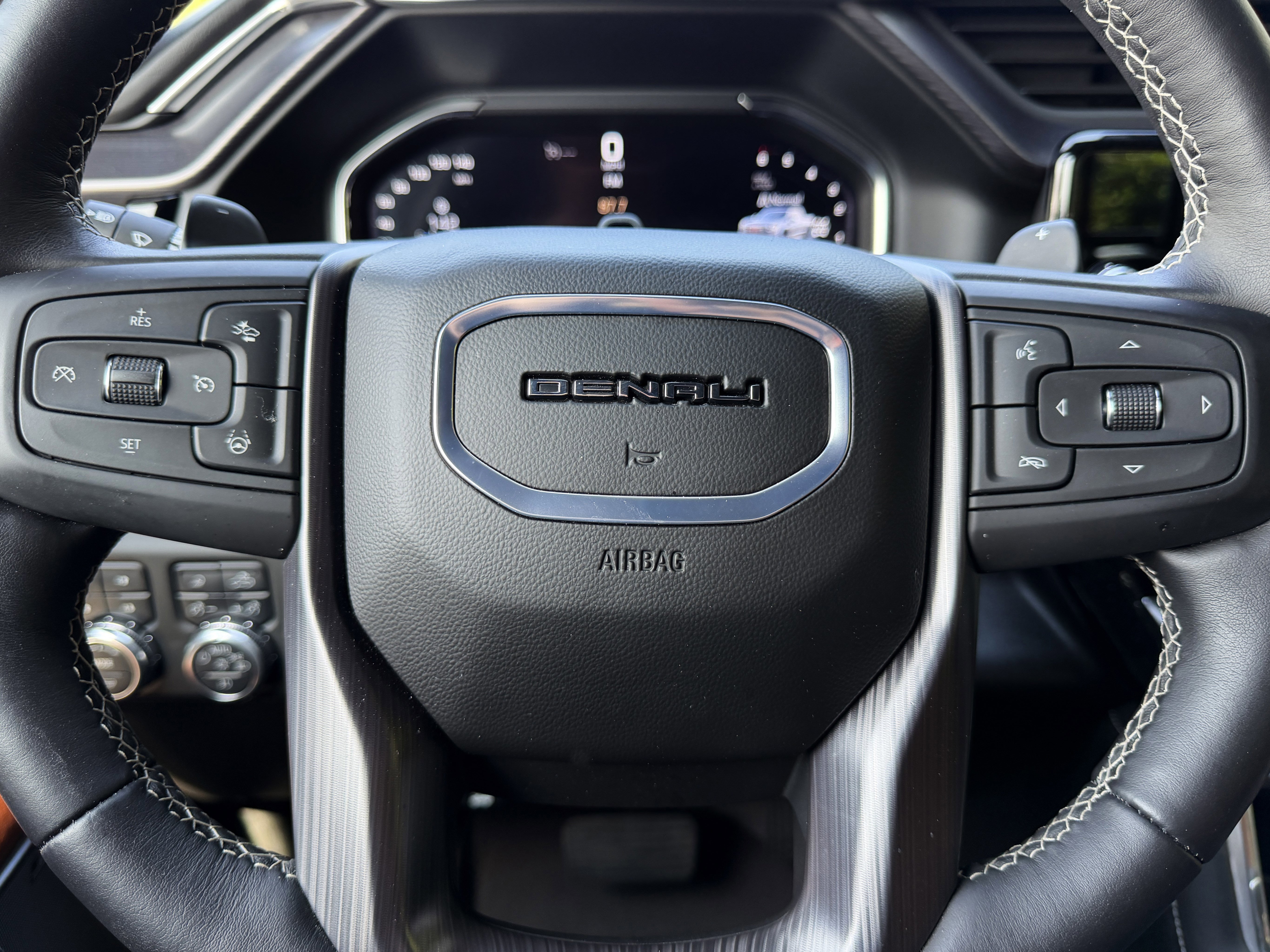 Used 2024 GMC Sierra 1500 Denali Ultimate AWD/4WD image 36
