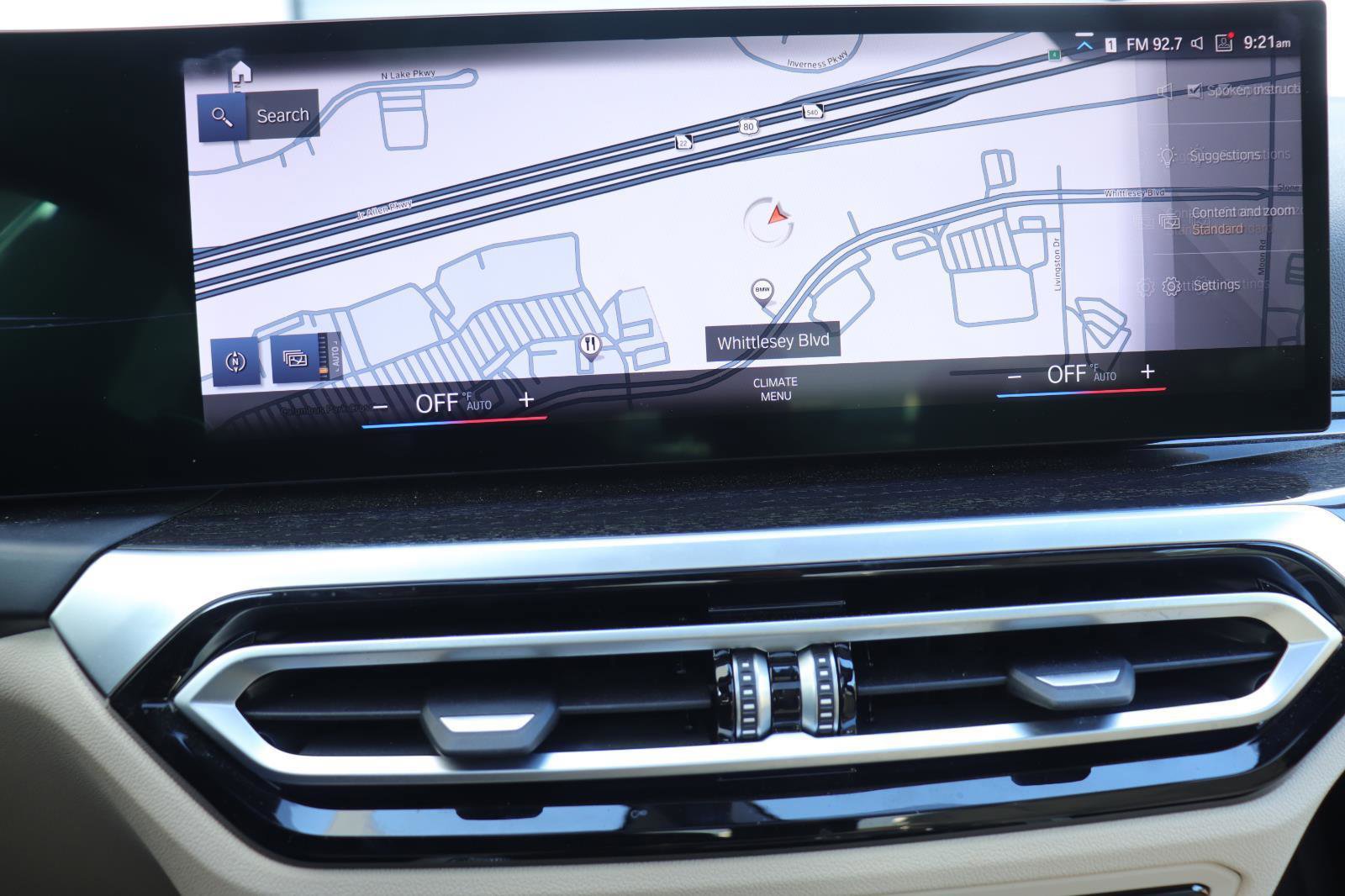 Used 2023 BMW 330i Sedan w/ Premium Package image 28