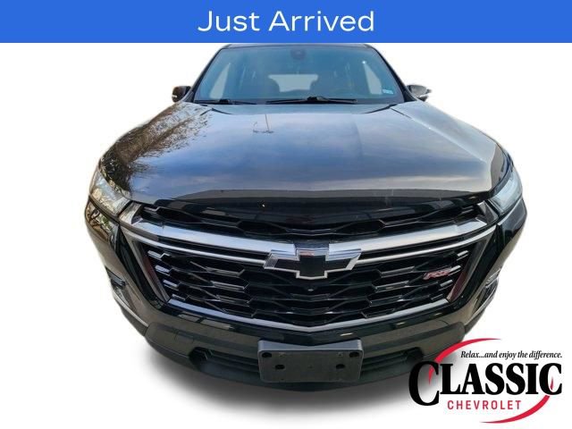 Used 2023 Chevrolet Traverse RS image 3