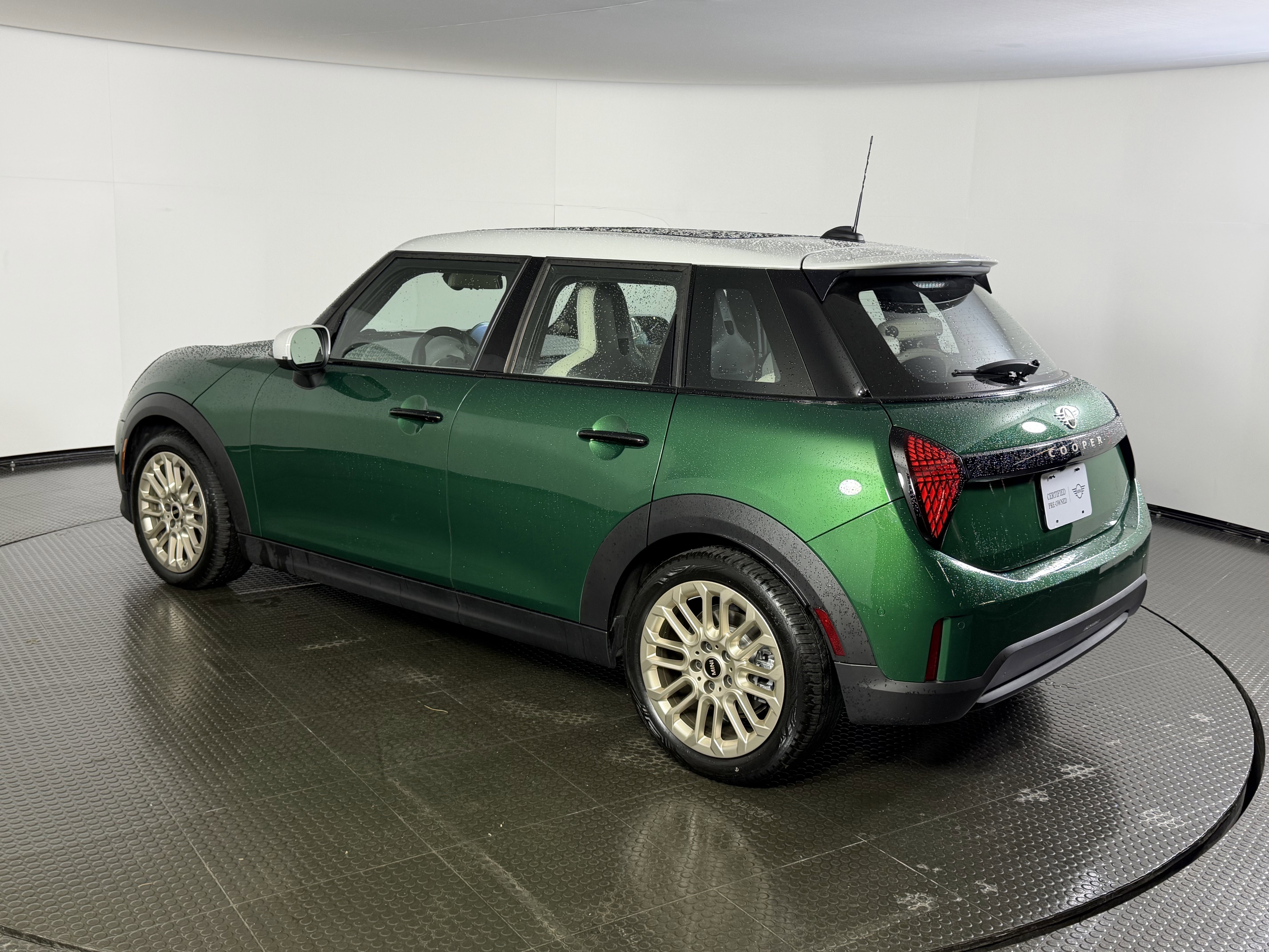 Used 2025 MINI Cooper S FWD image 6