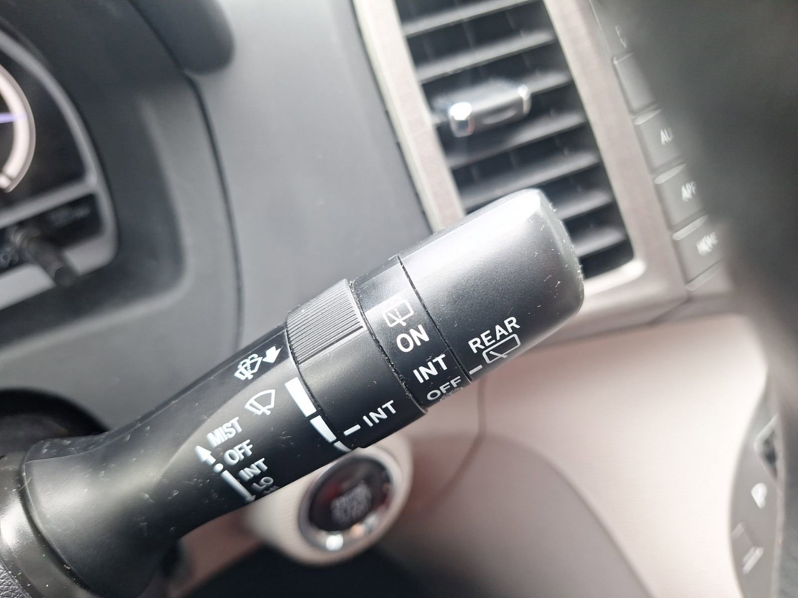 Used 2015 Toyota Venza XLE w/ XLE Premium Package image 23