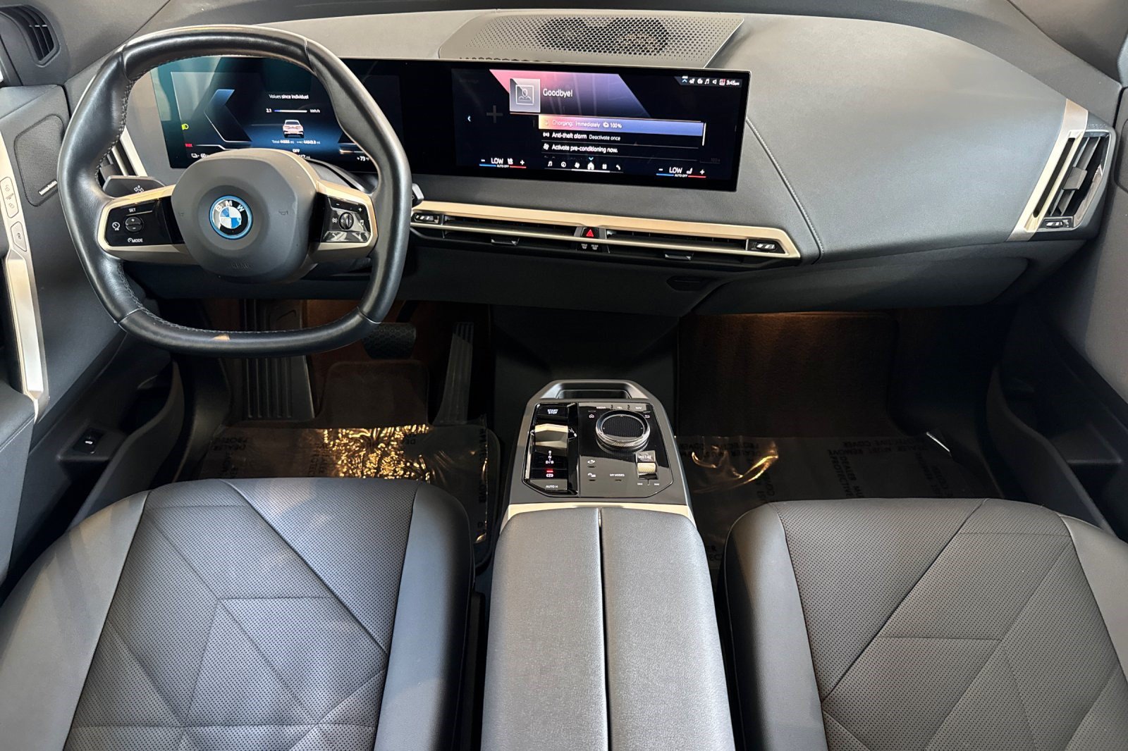 Certified 2024 BMW iX xDrive50 w/ Sport Package AWD/4WD image 17