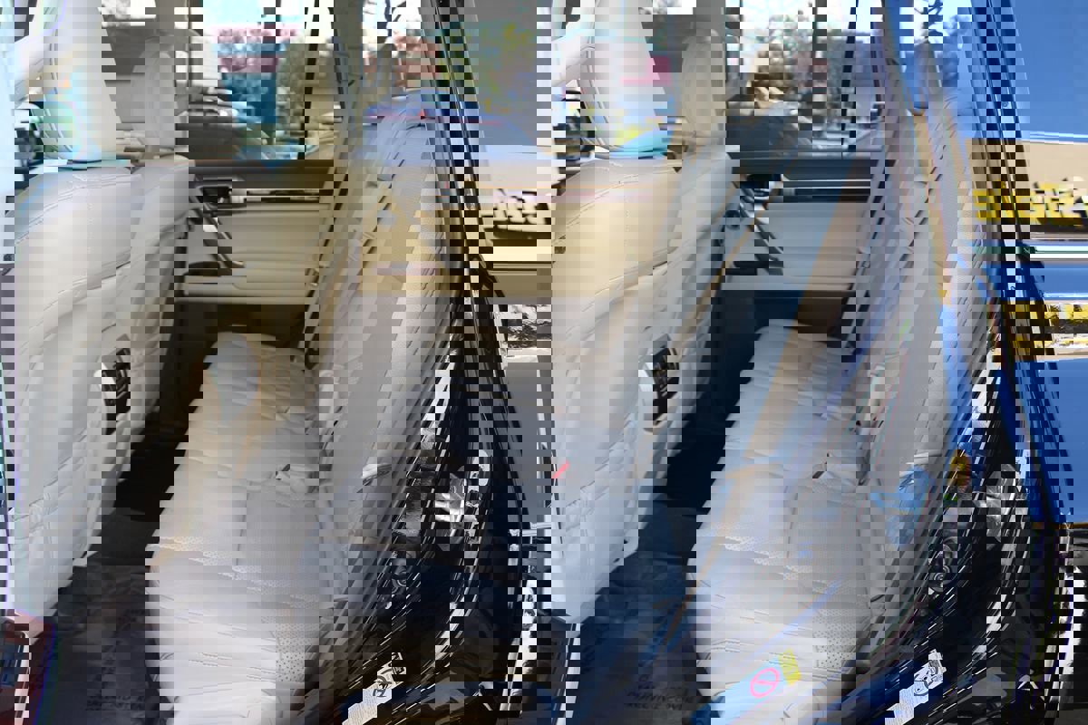 Used 2013 Lexus GX 460 Premium image 25