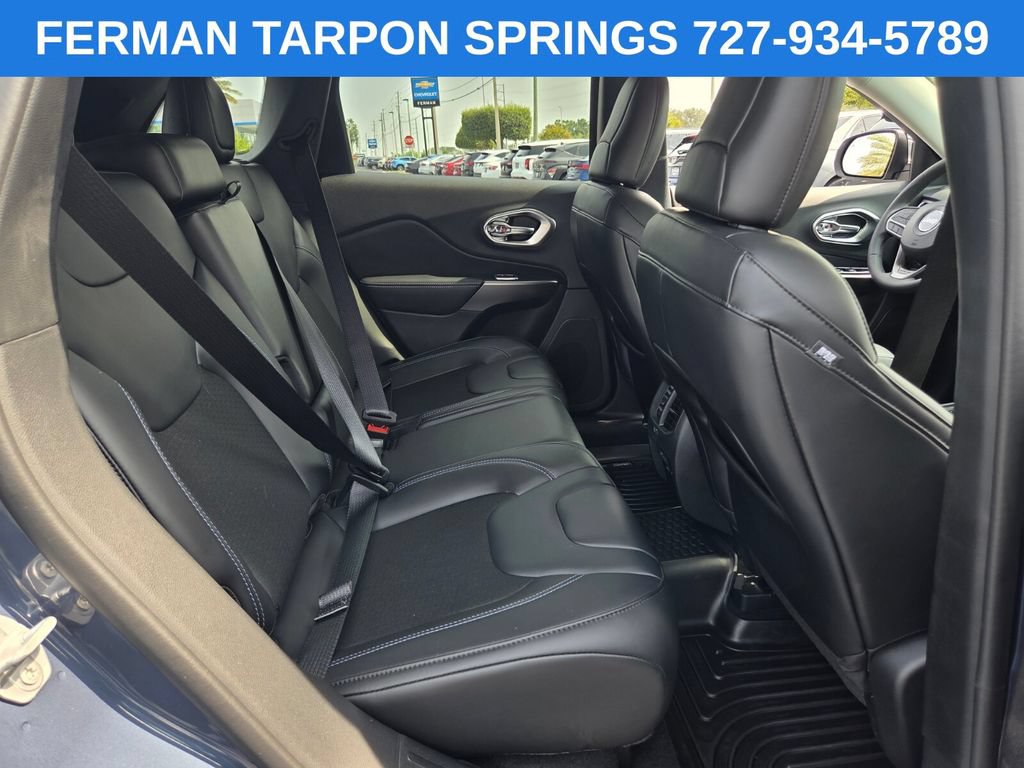 Used 2020 Jeep Cherokee Latitude Plus FWD image 19