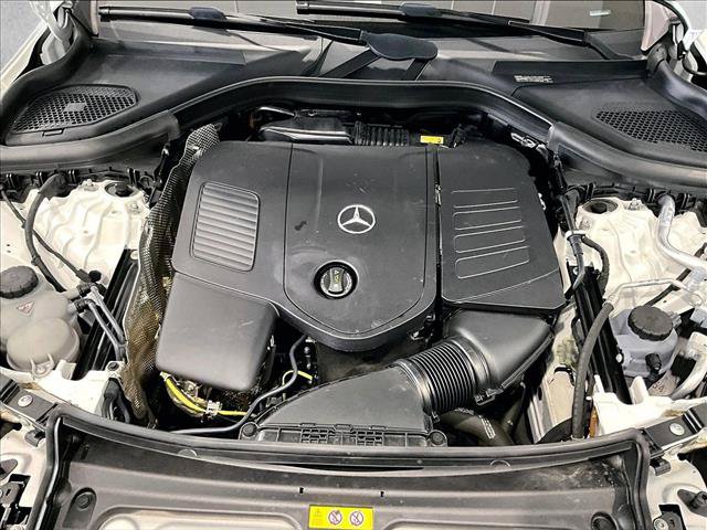 Used 2025 Mercedes-Benz GLC 300 image 11