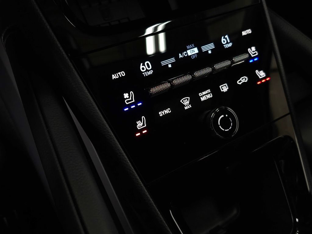Used 2025 Porsche Cayenne E-Hybrid AWD/4WD image 39