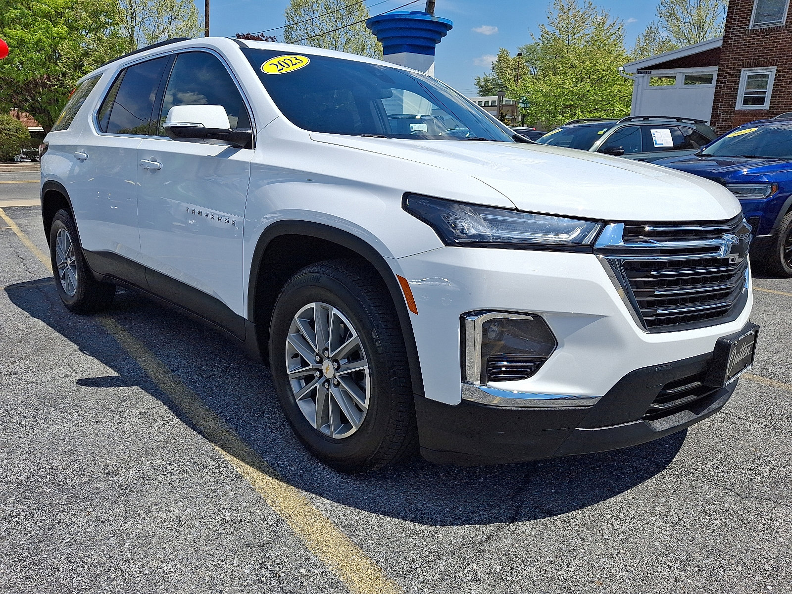 Used 2023 Chevrolet Traverse LT AWD/4WD image 7