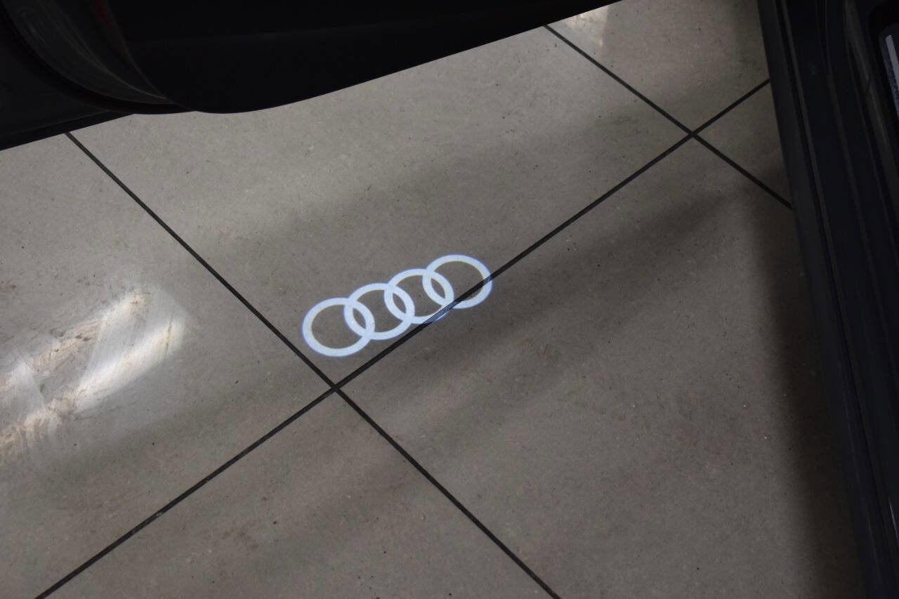 Used 2018 Audi A3 e-tron Premium Plus w/ Technology Package image 26