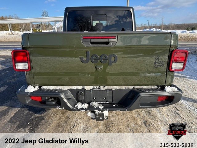 Used 2022 Jeep Gladiator Willys AWD/4WD image 4