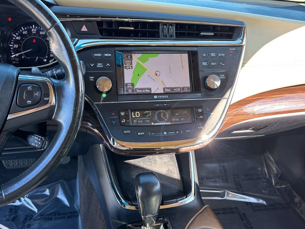 Used 2013 Toyota Avalon Limited FWD image 27