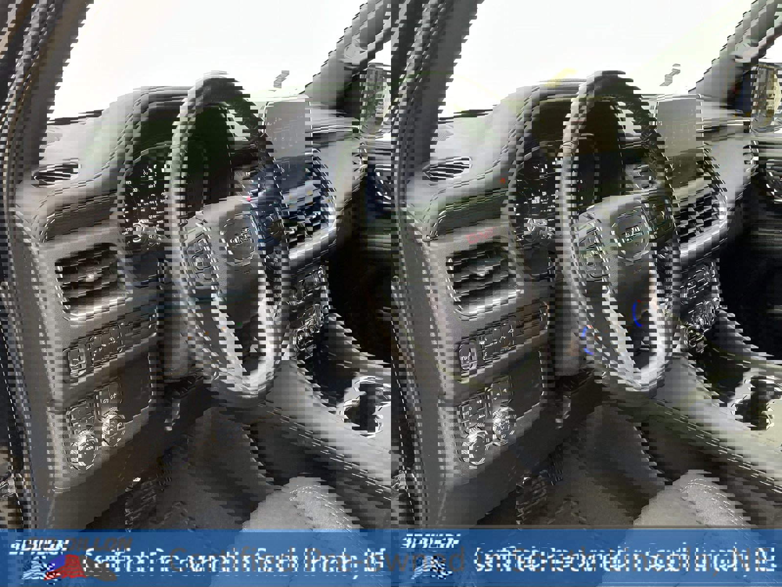 Used 2022 GMC Yukon SLE image 13