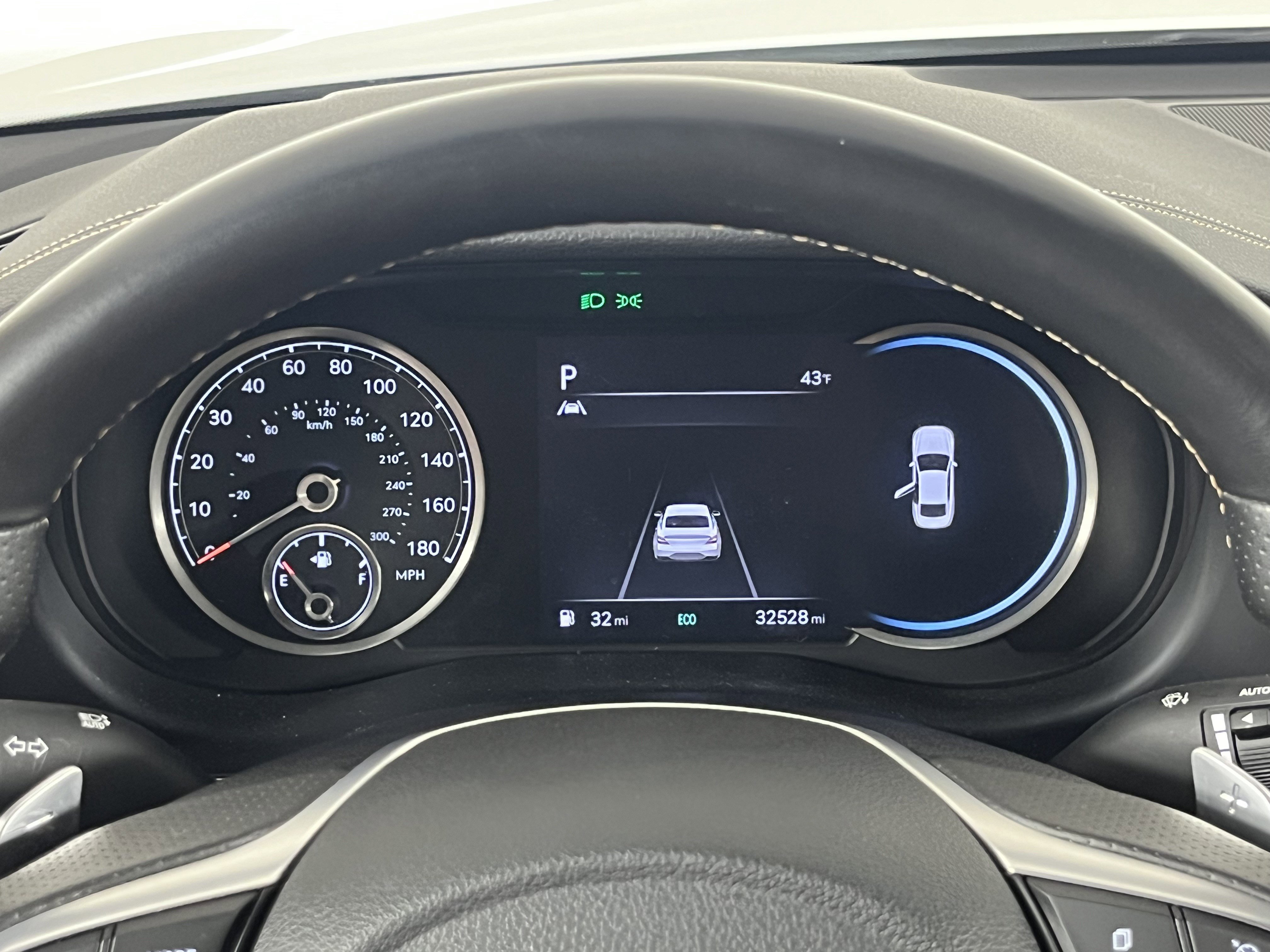 Used 2022 Genesis G70 3.3T image 13