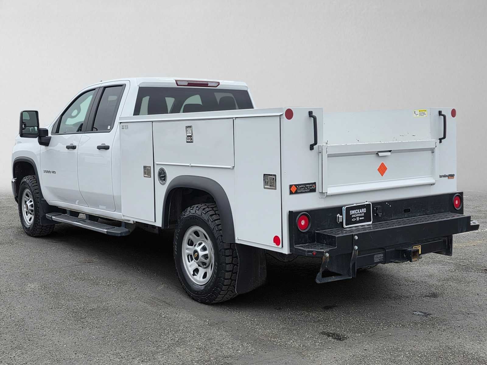 Used 2024 Chevrolet Silverado 3500 W/T w/ WT Convenience Package AWD/4WD image 5