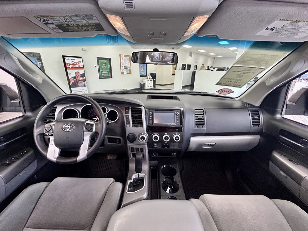 Used 2014 Toyota Sequoia SR5 RWD image 10