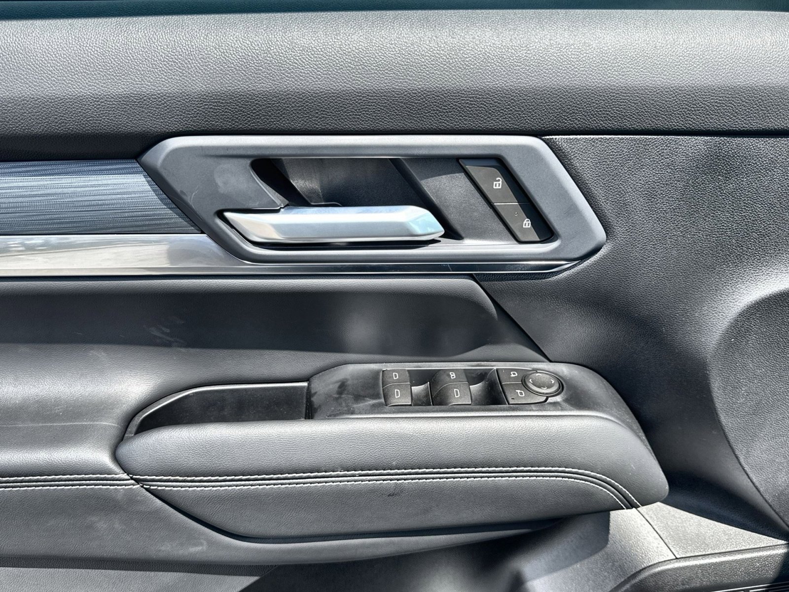 New 2026 GMC Terrain Elevation image 15