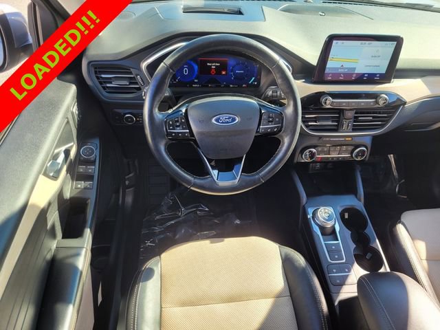 Used 2022 Ford Escape Titanium w/ Titanium Elite Package image 6