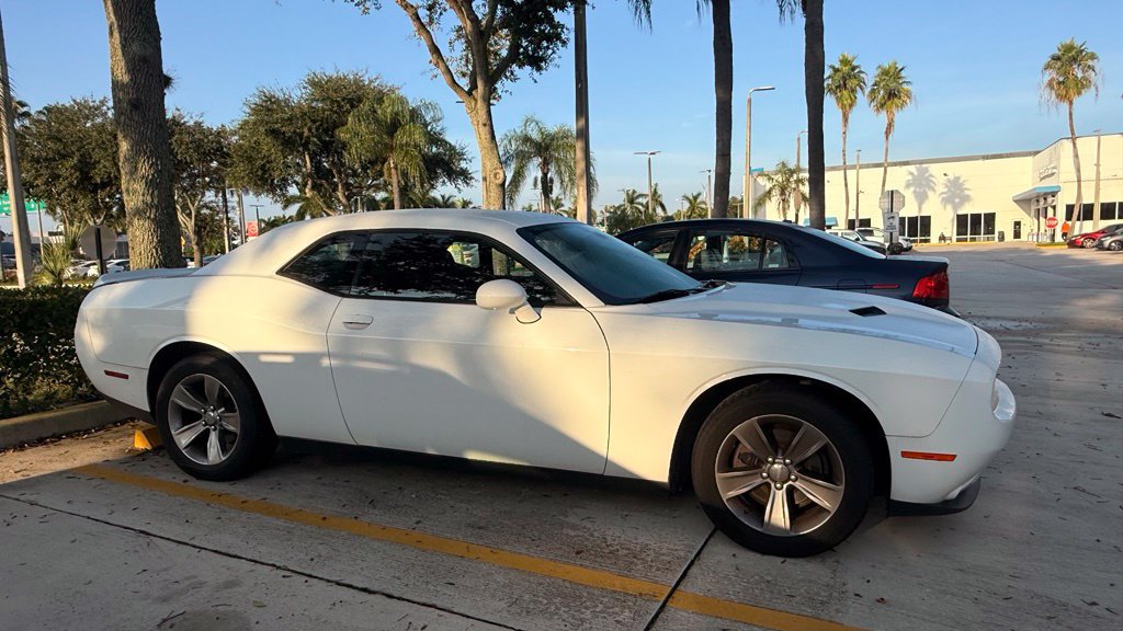 Used 2019 Dodge Challenger SXT RWD image 8