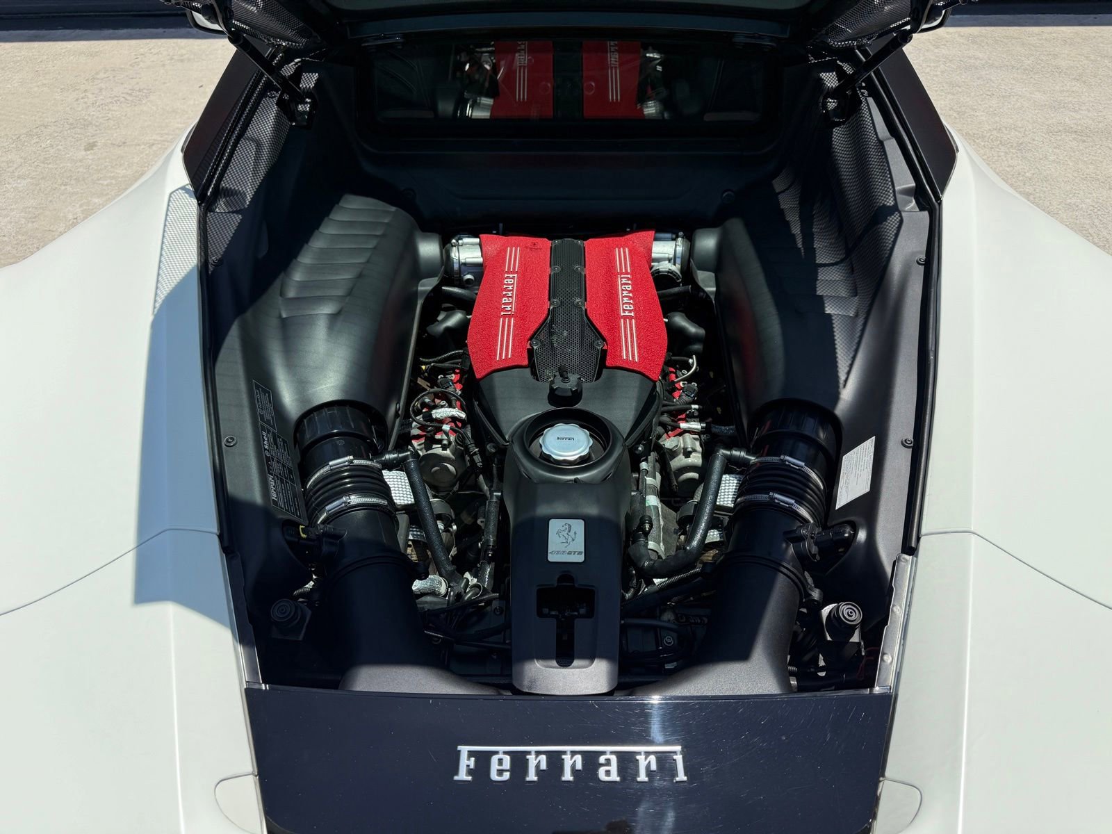 Used 2016 Ferrari 488 GTB RWD image 39