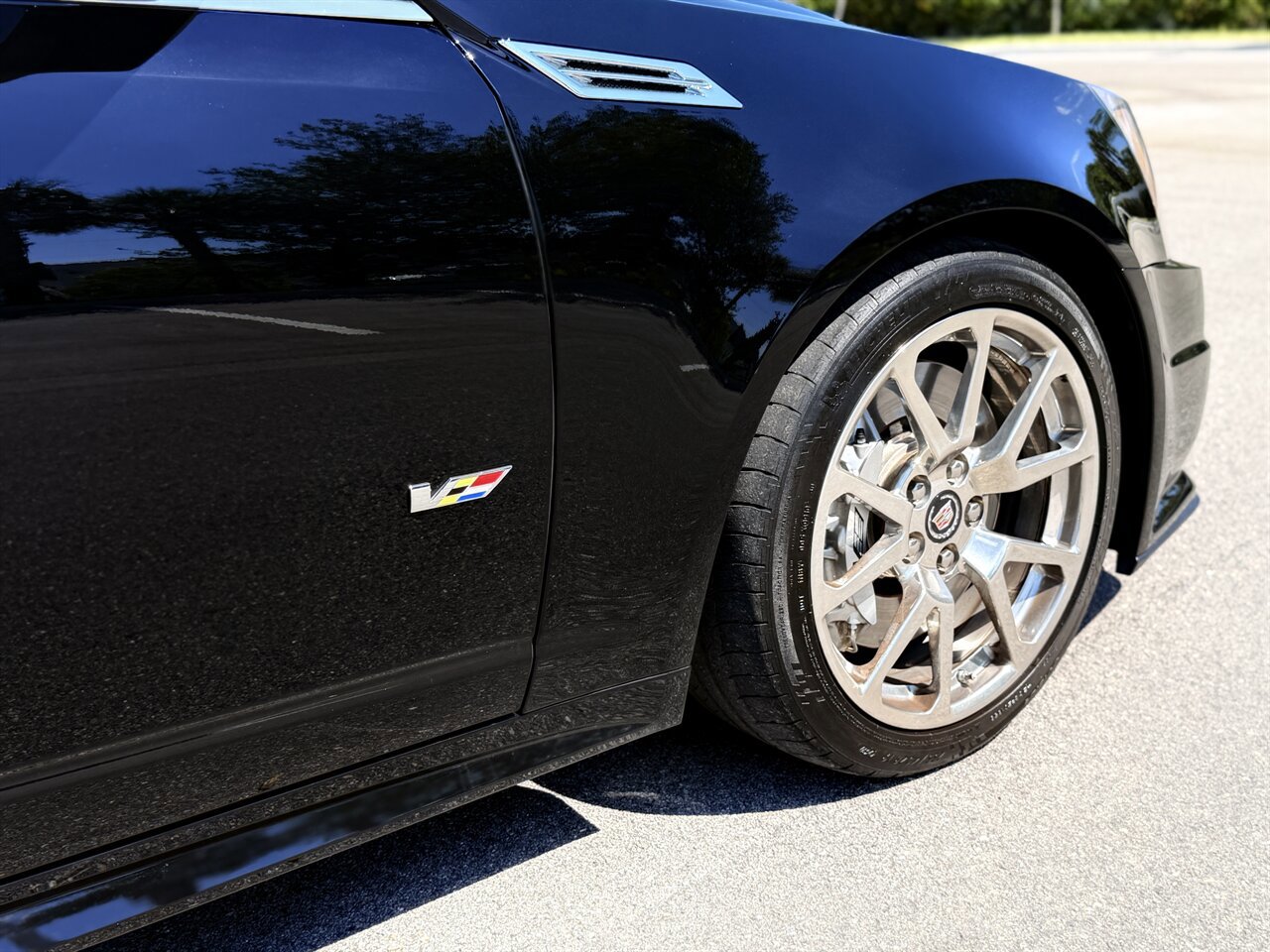 Used 2010 Cadillac CTS V w/ Wood Trim Package RWD image 19