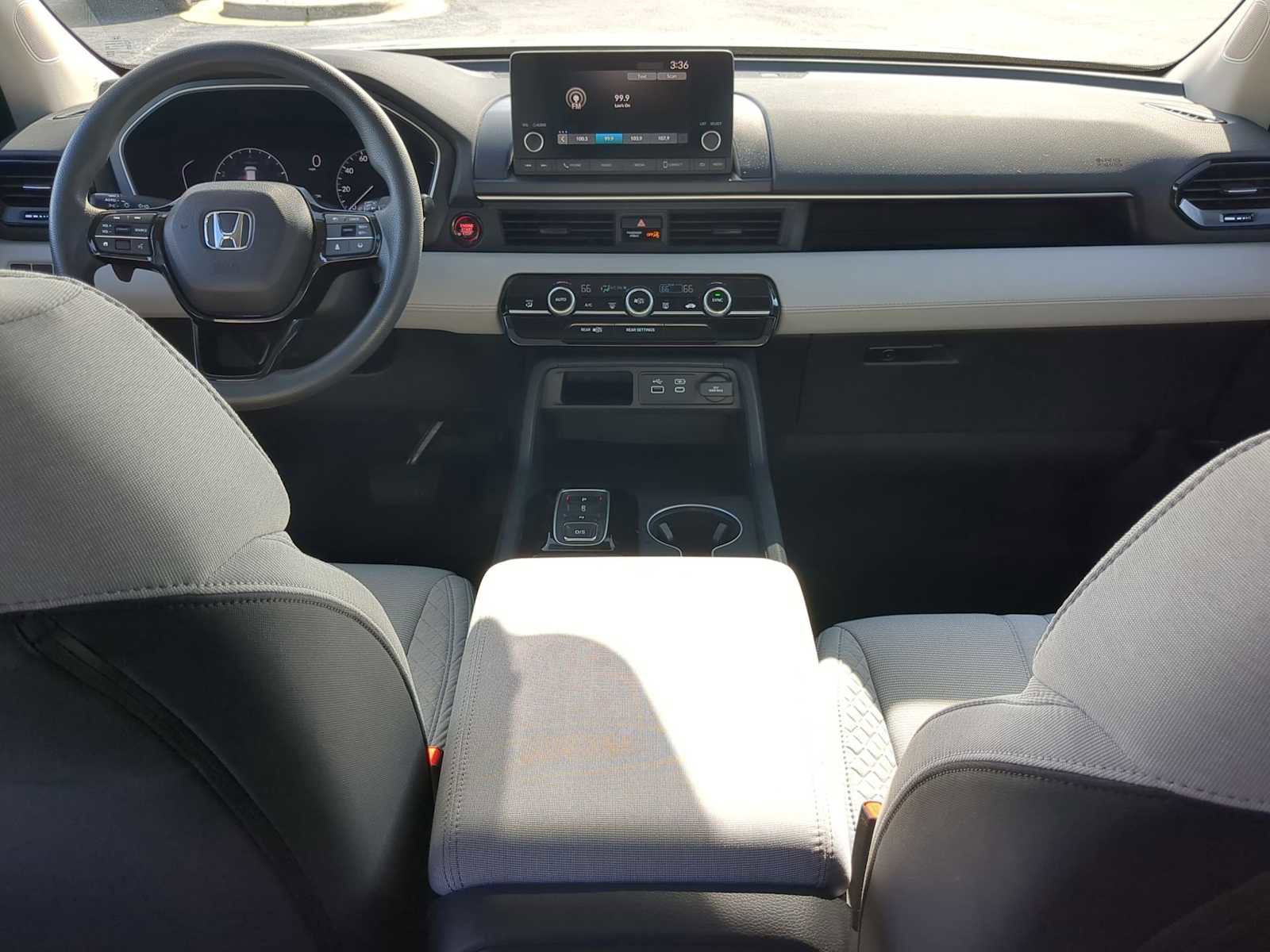 Used 2023 Honda Pilot LX image 22