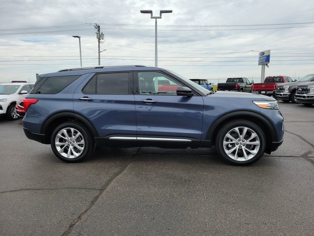 Certified 2021 Ford Explorer Platinum w/ Equipment Group 601A AWD/4WD image 3